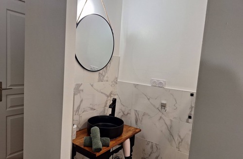 Beaune City Centre Apartment | Beaune Centre Ville, Studio Côté Cour