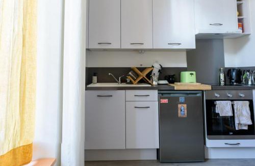 Henriville Apartment | Beauregard, Proche centre, 2 couchages, calme, lumineux