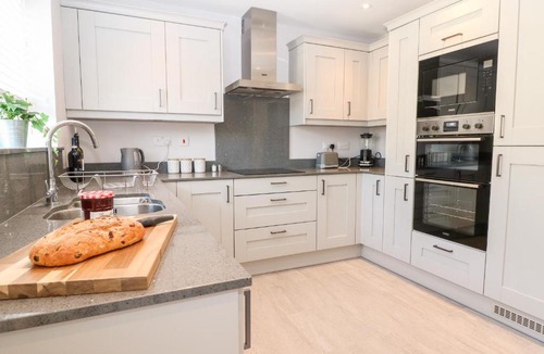 Bourton House | Beaus House