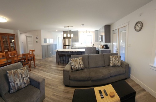 Grand-Digue House | Beausoleil Saltwater Sunsets RnR on Acadian Coastal drive, Hot Tub, Air Hockey