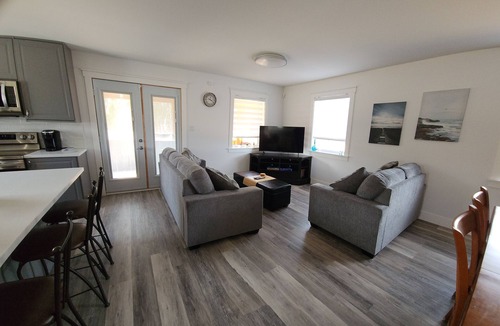Grand-Digue House | Beausoleil Saltwater Sunsets RnR on Acadian Coastal drive, Hot Tub, Air Hockey