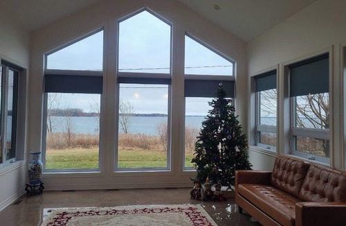 Valleyfield House | Beautiful spacious river view house, direct access to regional park
