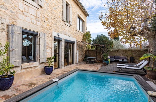 Jonquieres-Saint-Vincent House | Beautiful private villa for 8 people with WIFI, private pool, TV, terrace and pets allowed