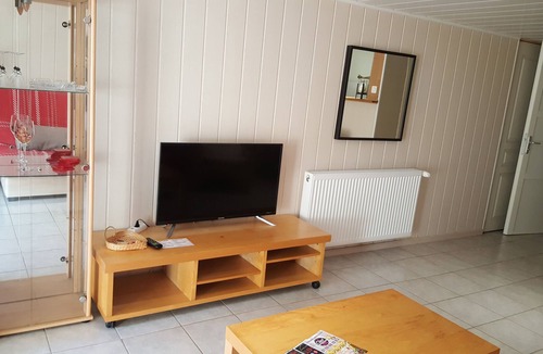 Saint-Germain-les-Corbeil Apartment | Beautiful 1-room studio 30 km from Paris