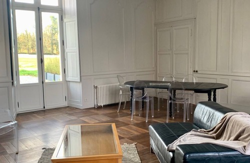 Saint-Etienne-de-Montluc House | Beautiful country house in a wooded setting