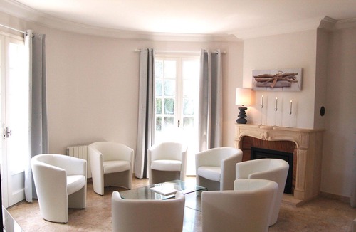 Saint-Jouan-des-Guerets House | Beautiful private villa for 12 guests with pool, WIFI, TV and terrace
