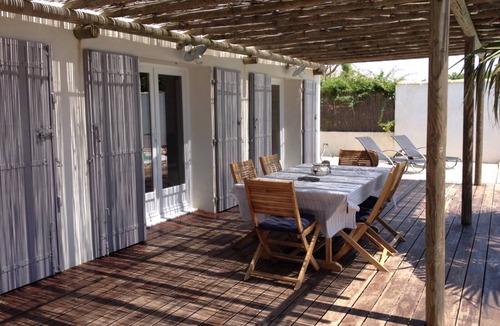 Saintes-Maries-de-la-Mer House | Beautiful Villa with Pool