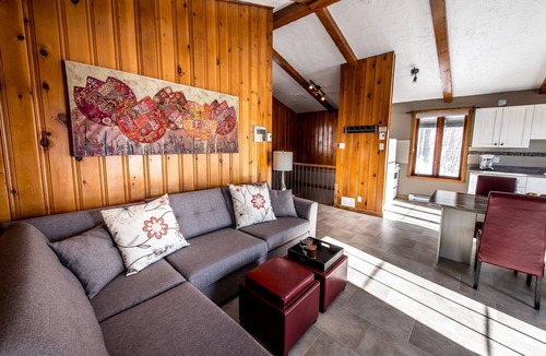 Sainte-Agathe-des-Monts Ski Chalet | Beautiful cottage for 4 people