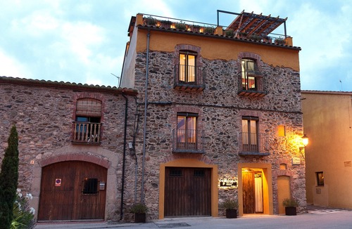 Garriguella Cottage | Beautiful stone house, 4 double rooms each.