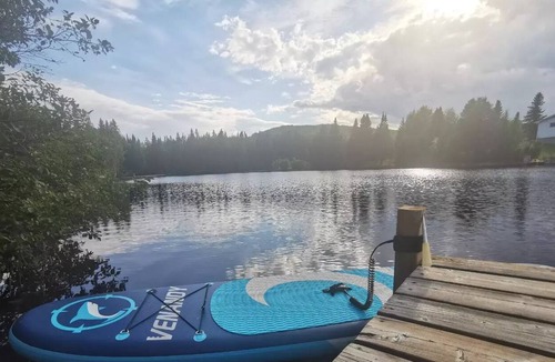 Notre-Dame-de-la-Merci Ski Chalet | Beautiful fully equipped Cottage by the lake