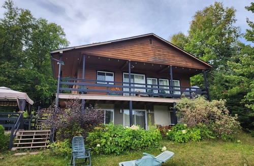 Notre-Dame-de-la-Merci Ski Chalet | Beautiful waterfront cottage. Ideal for families.