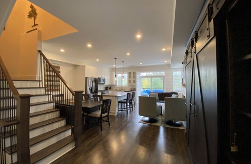 Glen Huron House | Beautiful home in Windfall, Blue Mountain. Walk to village, hot tub and pool!