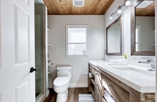 Whitchurch-Stouffville House | Beautiful, Cozy (cottage like) 3 Bedroom, 2 bath Home