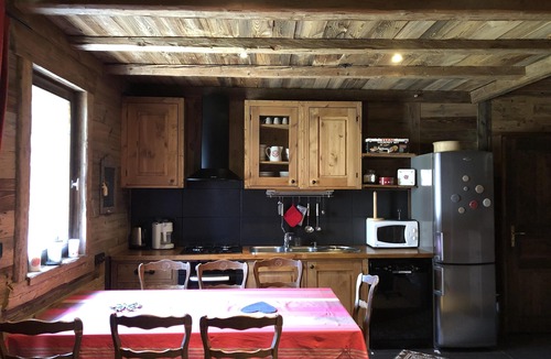 Valmorel Ski Chalet | Beautiful 4* flat in a chalet with shared sauna, 300 meters from the slopes