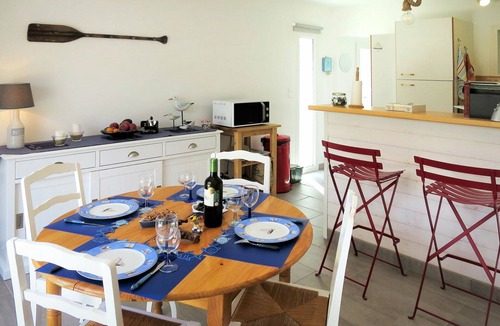 Saint-Vivien-de-Medoc House | Beautiful private villa for 6 guests with private pool, WIFI and terrace