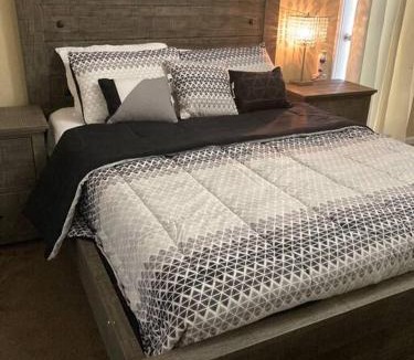 Houston Apartment | Beautiful 1 Bed room Condo near all.