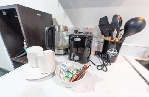 Selly Oak Apartment | Beautiful 1-Bed Studio in Birmingham