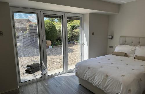 Bourne End Apartment | Beautiful 1-Bed Studio in Bourne end