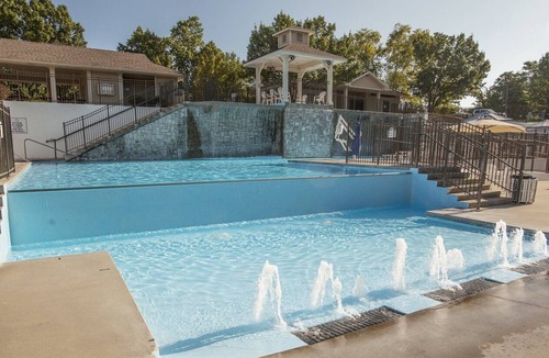 Branson West Apartment | Beautiful 1 bedroom unit at resort, sleeps 4