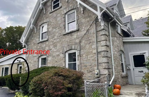 Medford Apartment | Beautiful 1 Bedroom, 1 Bathroom in Medford with WiFi and AC