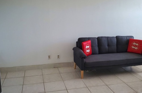 Little Ranches Condo | Beautiful 1 Bedroom Hollywood Condo & Enjoy the Pool!