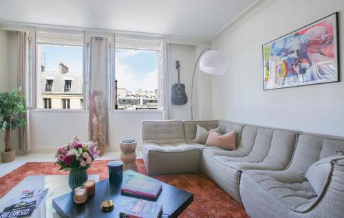 Champs-Elysees Apartment | Beautiful 1 Bedroom Luxury Apartment next to Champs-Elysées - PC62A