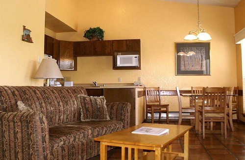 Alto Apartment | Beautiful 1 bedroom unit at resort, sleeps 4