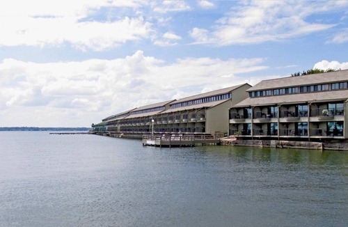 Seven Coves Apartment | Beautiful 1 bedroom unit at resort, sleeps 4