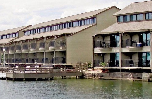 Seven Coves Apartment | Beautiful 1 bedroom unit at resort, sleeps 4