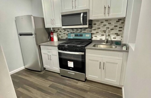 Ampere Apartment | Beautiful 1 BR Apt Basment,35 min to NYC