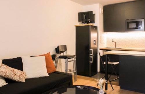 Silly-Gallieni Apartment | Beautiful 1-bedroom apartment with terrace