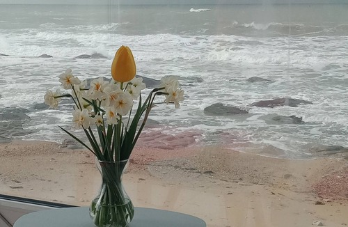 La Chaume House | BEAUTIFUL 180 ° PANORAMIC SEAVIEWS , Oceanfront Villa .