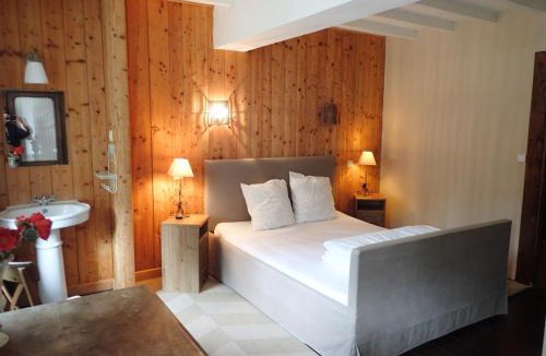 Fontiers-Cabardes House | Beautiful 17th century character residence
