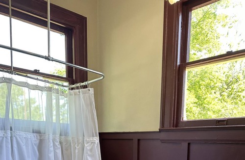 Forney House | Beautiful 1911 Craftsman in downtown Forney, Texas