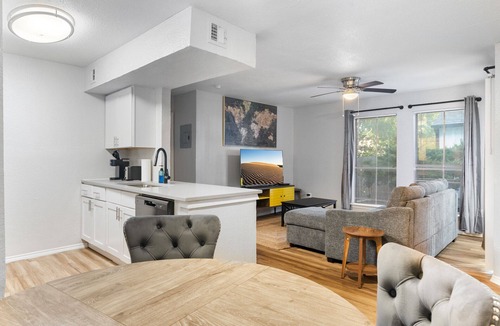 University Hills and Windsor Park Apartment | Beautiful 1BD/1BA in University Hills 4829