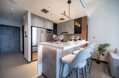 Jumeirah Lake Towers Apartment | Beautiful 1BR Amazing Lake View Fully Furnished