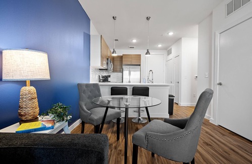 Riverside Apartment | Beautiful 1BR in Riverside 1186