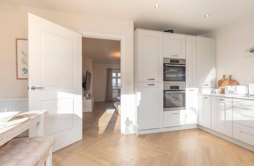 Leckhampton House | Beautiful 2-Bed Home in Leckhampton