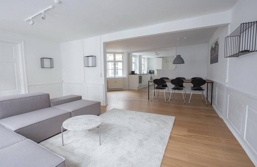 Copenhagen K Apartment | Beautiful 2-bed in top Copenhagen Location