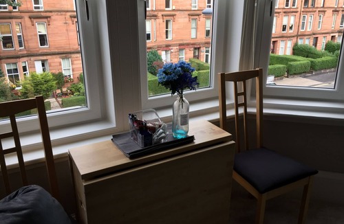 North West Apartment | Beautiful 2 Bed West End apartment