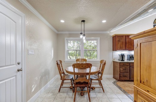 Brazoria House | Beautiful 2-bedroom/3 full baths on the tranquil San Bernard River in Brazoria