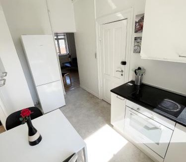Aalborg Apartment | Beautiful 2 Bedroom Apartment on Borgergade