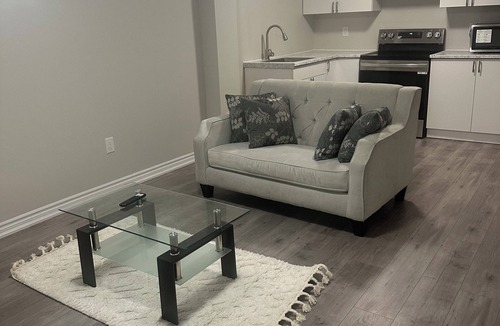 Oshawa Apartment | Beautiful 2 bedroom basement apartment with separate entrance