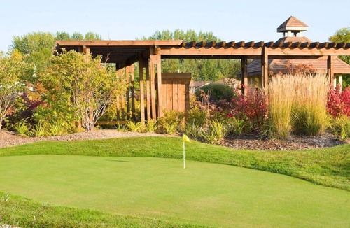 Collingwood Apartment | Beautiful 2 bedroom unit at resort, sleeps 6