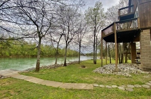 Doniphan Cabin | Beautiful 2 bedroom cabin 40 feet from scenic current river. Boat ramp access.