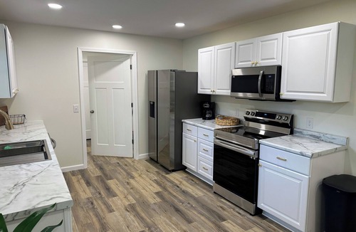 Hamilton House | Beautiful 2-bedroom cottage in Hamilton