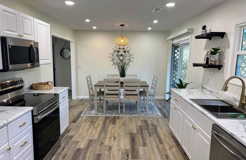 Hamilton House | Beautiful 2-bedroom cottage in Hamilton