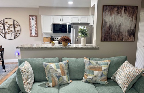 Garland Condo | Beautiful, 2-bedroom condo, walking distance from lake Ray Hubbard.