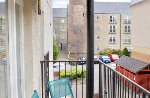 Haymarket Apartment | Beautiful 2 Bedroom Flat In Converted Distillery