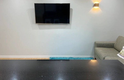 Manurewa House | Beautiful 2 bedroom house